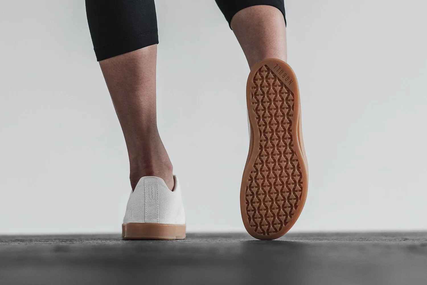 IVORY GUM CANVAS TRAINER (WOMEN'S)