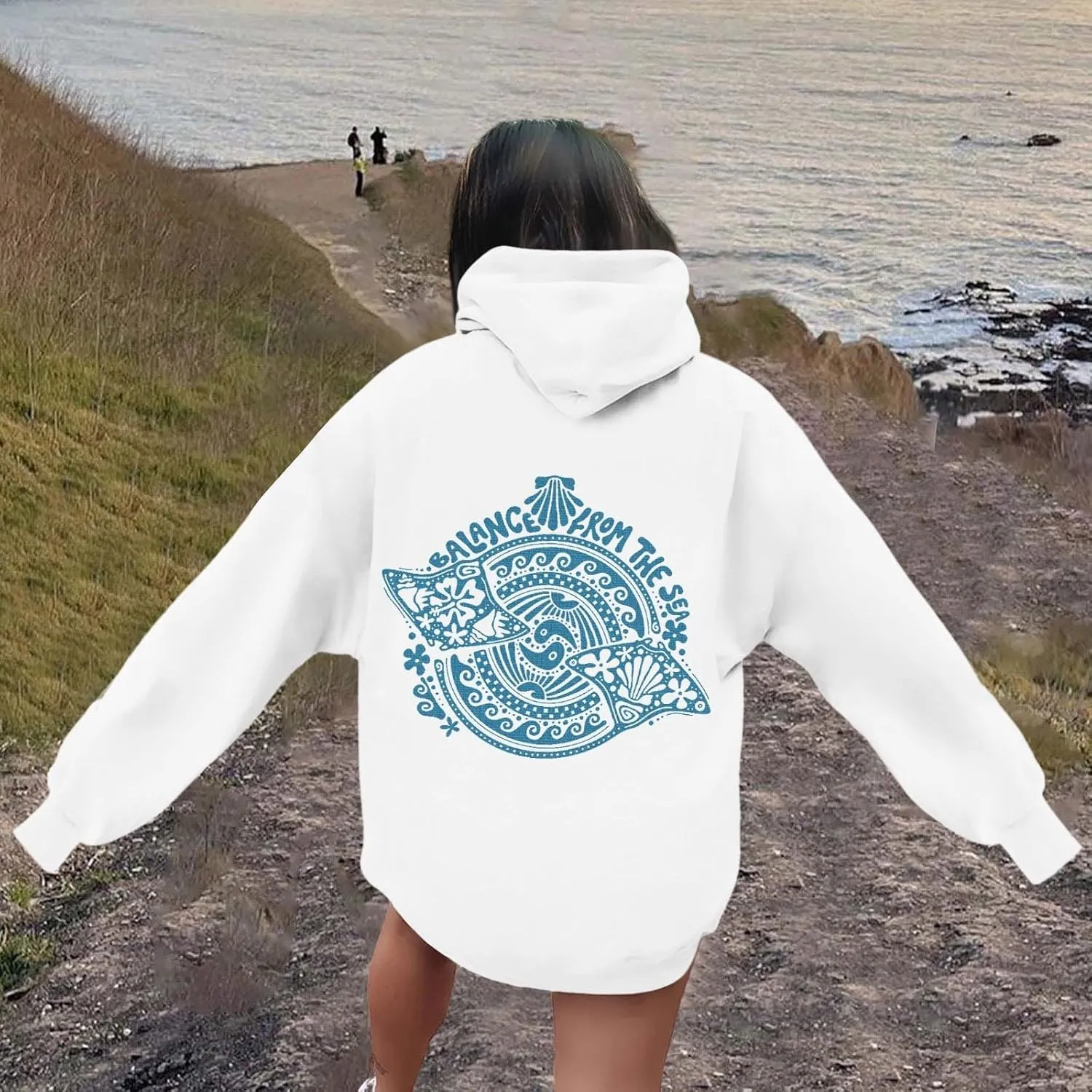 Women's Oversized Sweatshirt Graphic Hoodies Casual Long Sleeve Loose Pullover Tops with Pocket