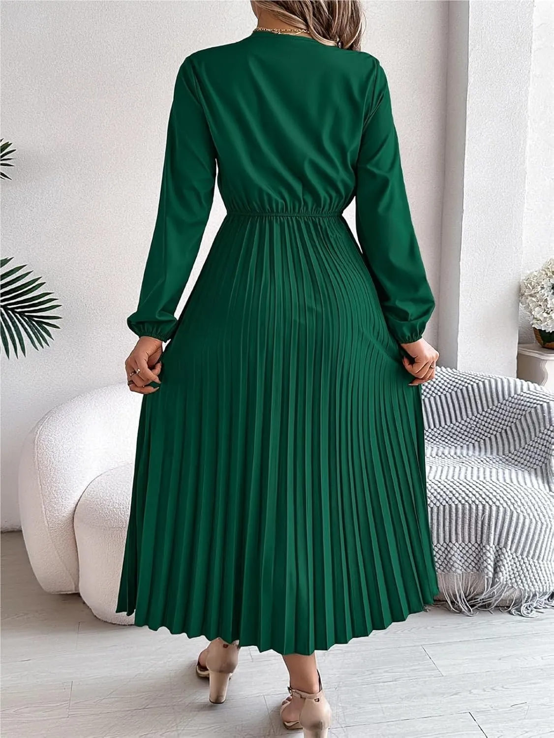 Women's Solid Color Long Sleeve Dress - Bohemian Lace V-Neck Balloon Sleeve Cinched Waist Pleated Maxi Skirt