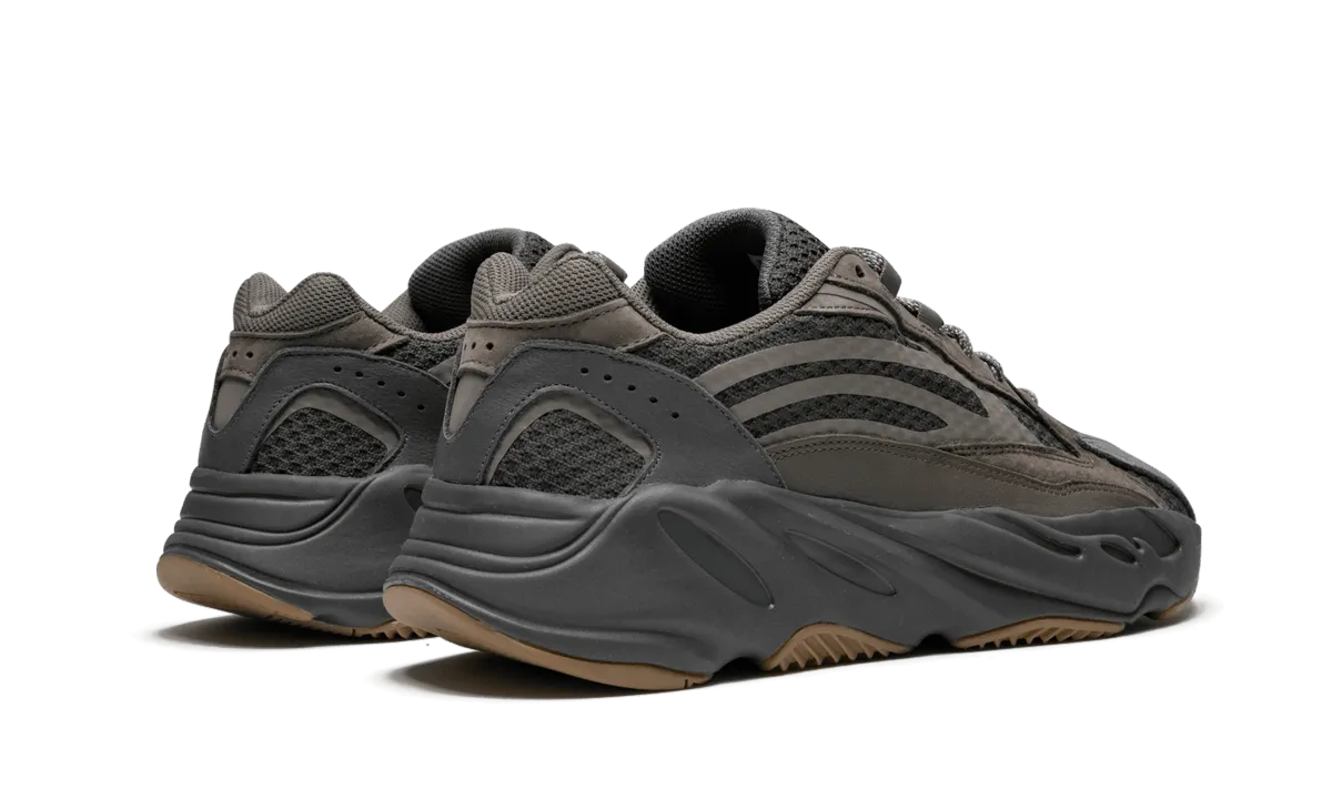 YEEZY 700 V2 GEODE